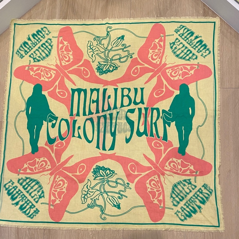 Juicy Couture Malibu Colony Surf scarf - Green and Pink